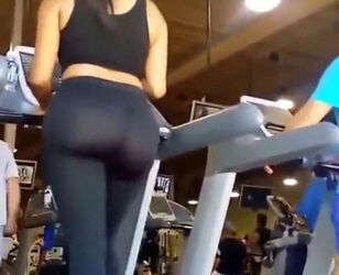 Super-hot Latina'S Awesome Jiggly Sweat Butt Ambling In